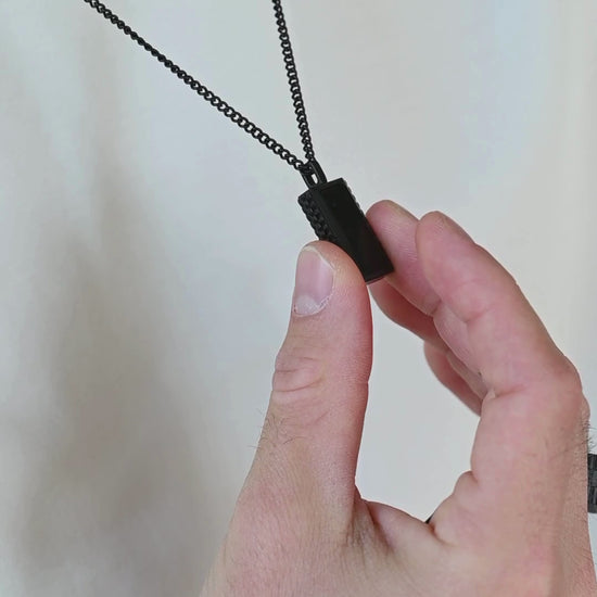 black pendant necklace chain for men Hatton Gemstone Necklace Black/Black Onyx Adjustable 60-70cm/24-28' steel and barnett